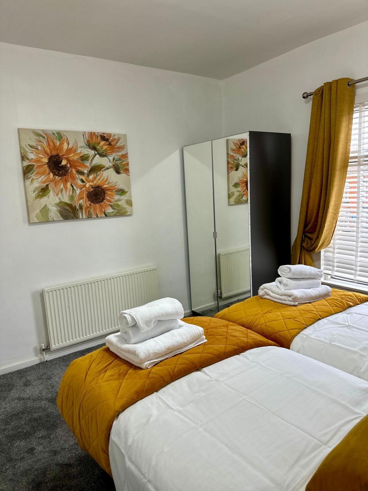 Dmk Haven Apartment Manchester Bagian luar foto