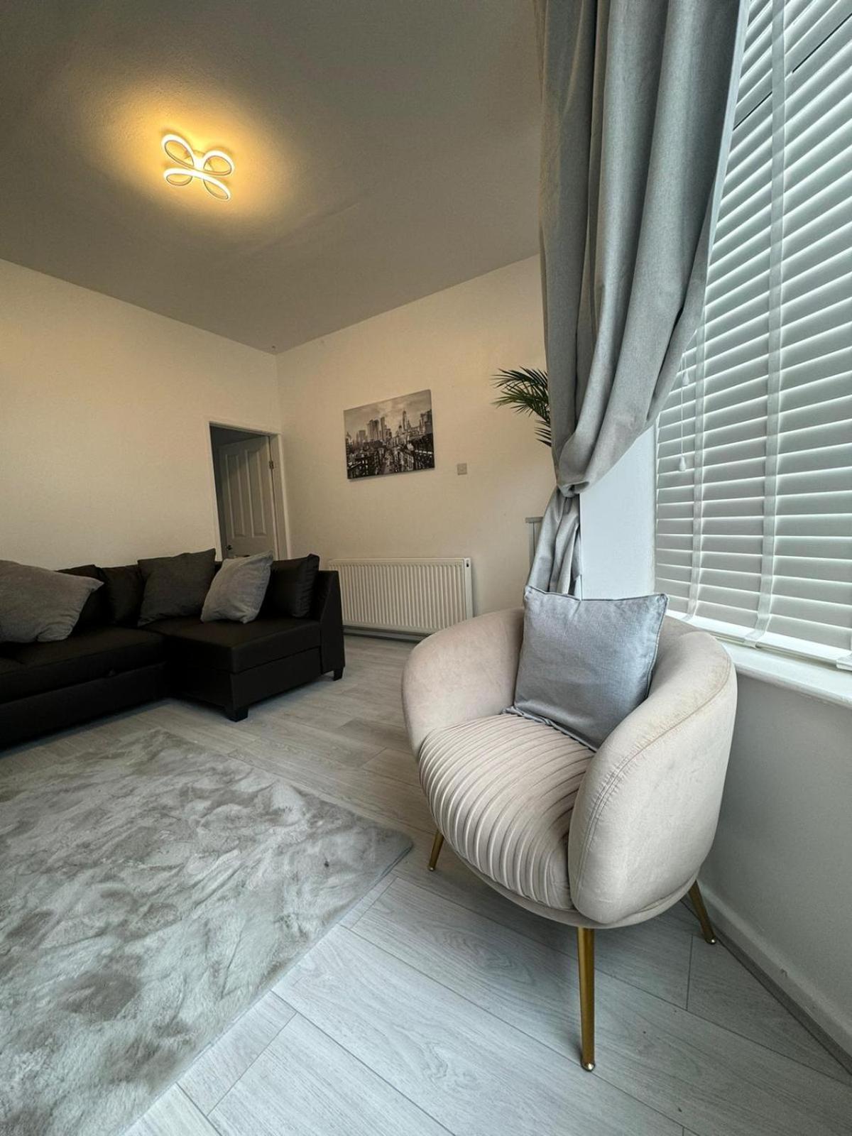 Dmk Haven Apartment Manchester Bagian luar foto
