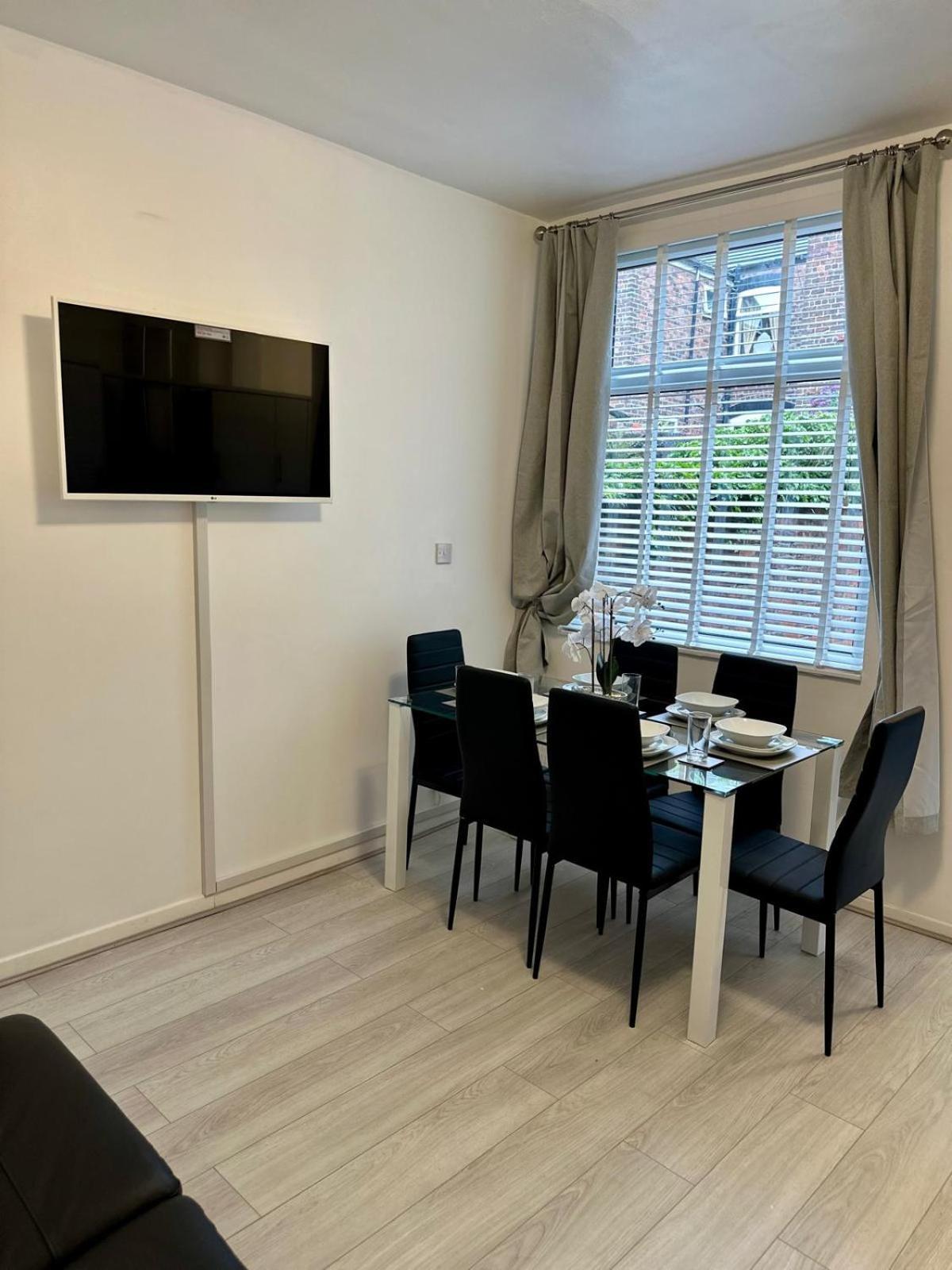Dmk Haven Apartment Manchester Bagian luar foto